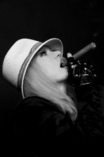 Silvia Kainka vipywood82.jpg